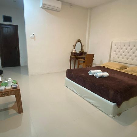 Wl Guesthouse Labuan Bajo Zewnętrze zdjęcie