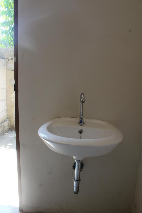 Wl Guesthouse Labuan Bajo Zewnętrze zdjęcie