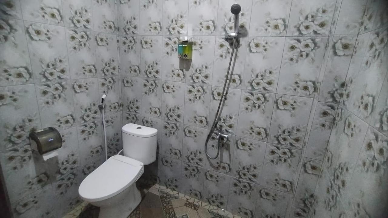 Wl Guesthouse Labuan Bajo Zewnętrze zdjęcie